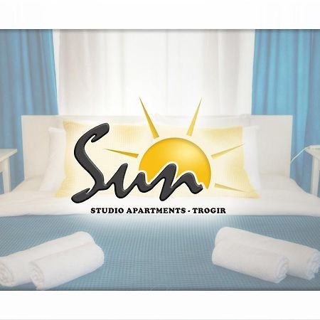 SUN studio apartments Traù Esterno foto